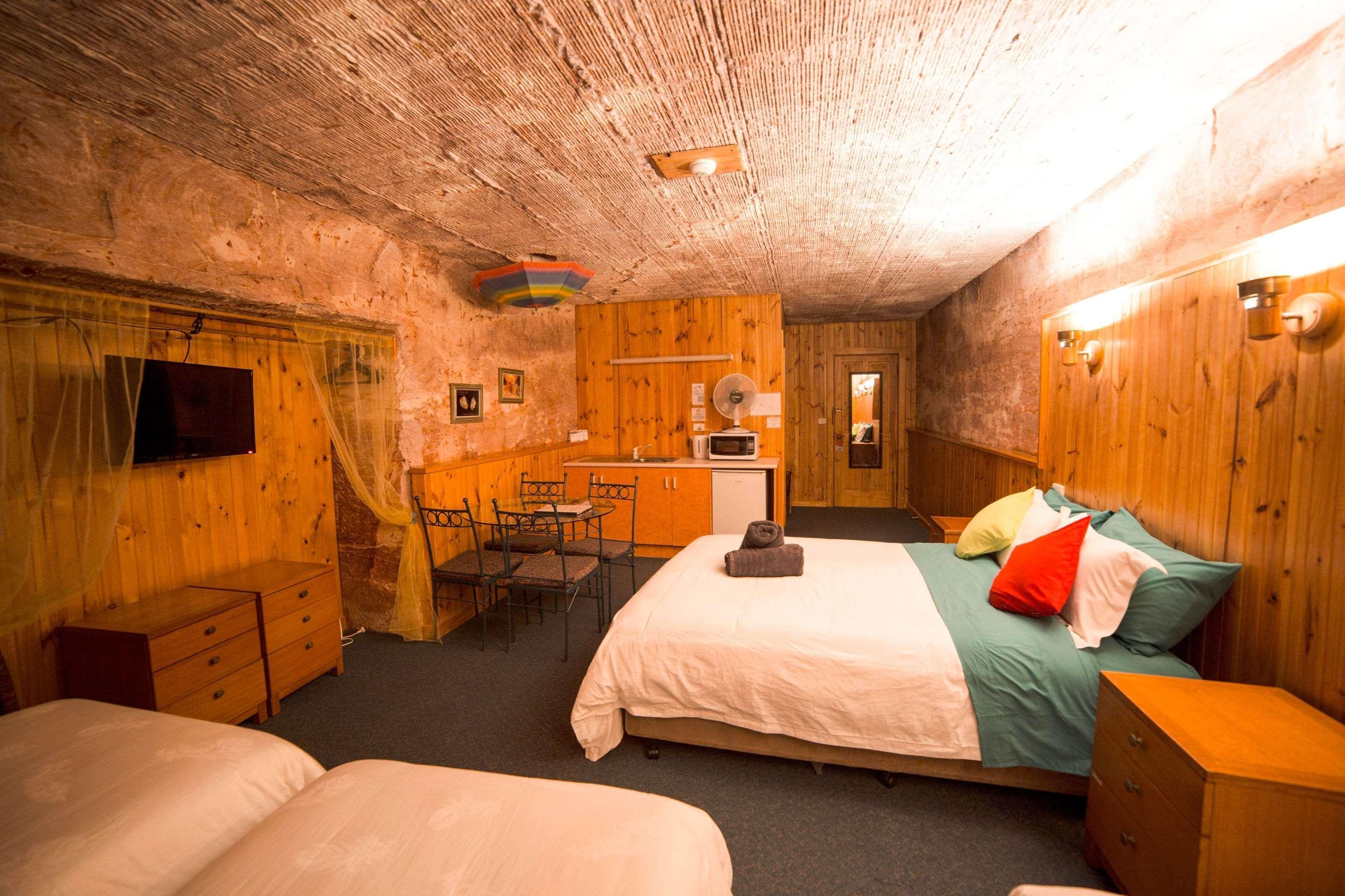 Coober Pedy Experience Motel Экстерьер фото