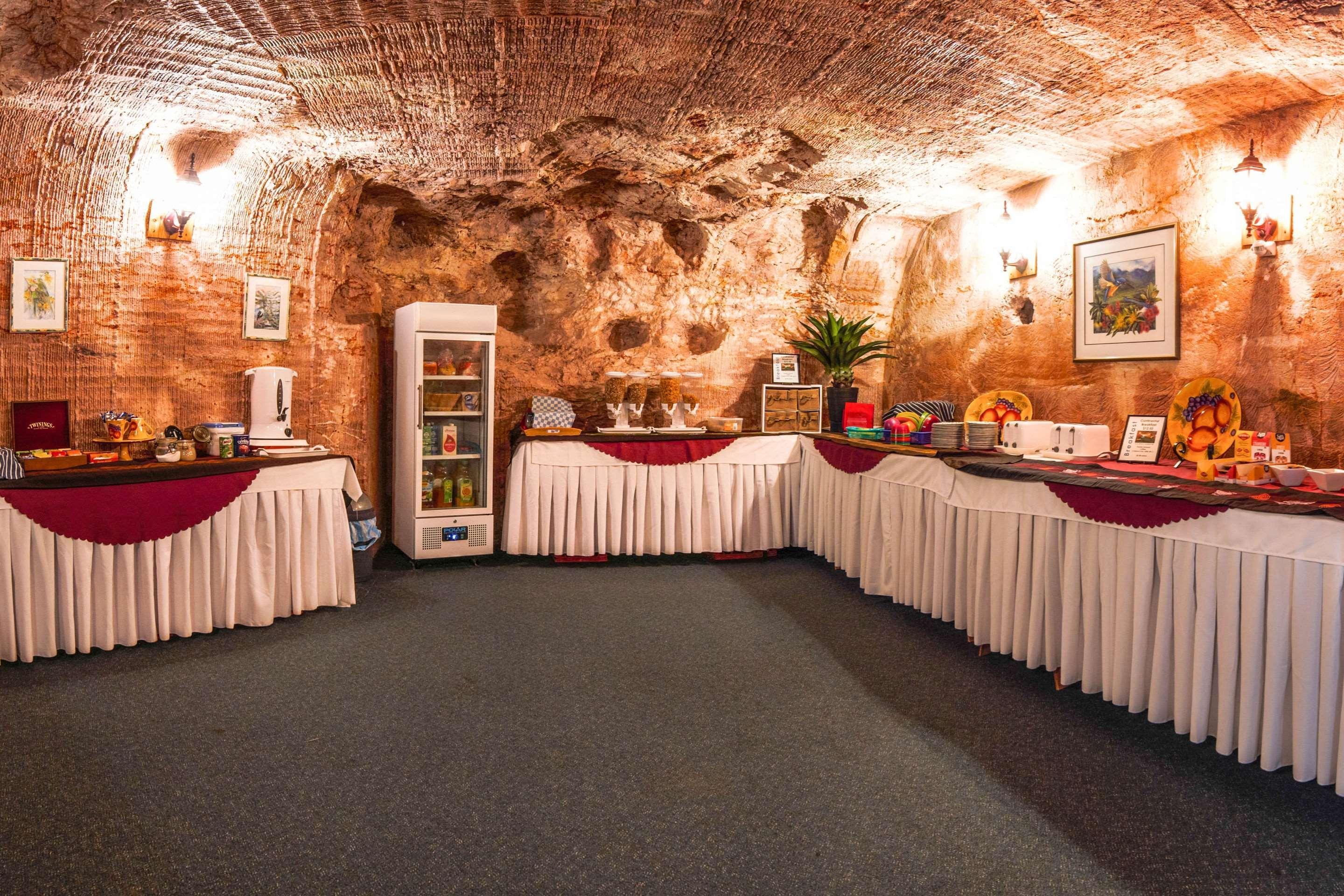Coober Pedy Experience Motel Экстерьер фото