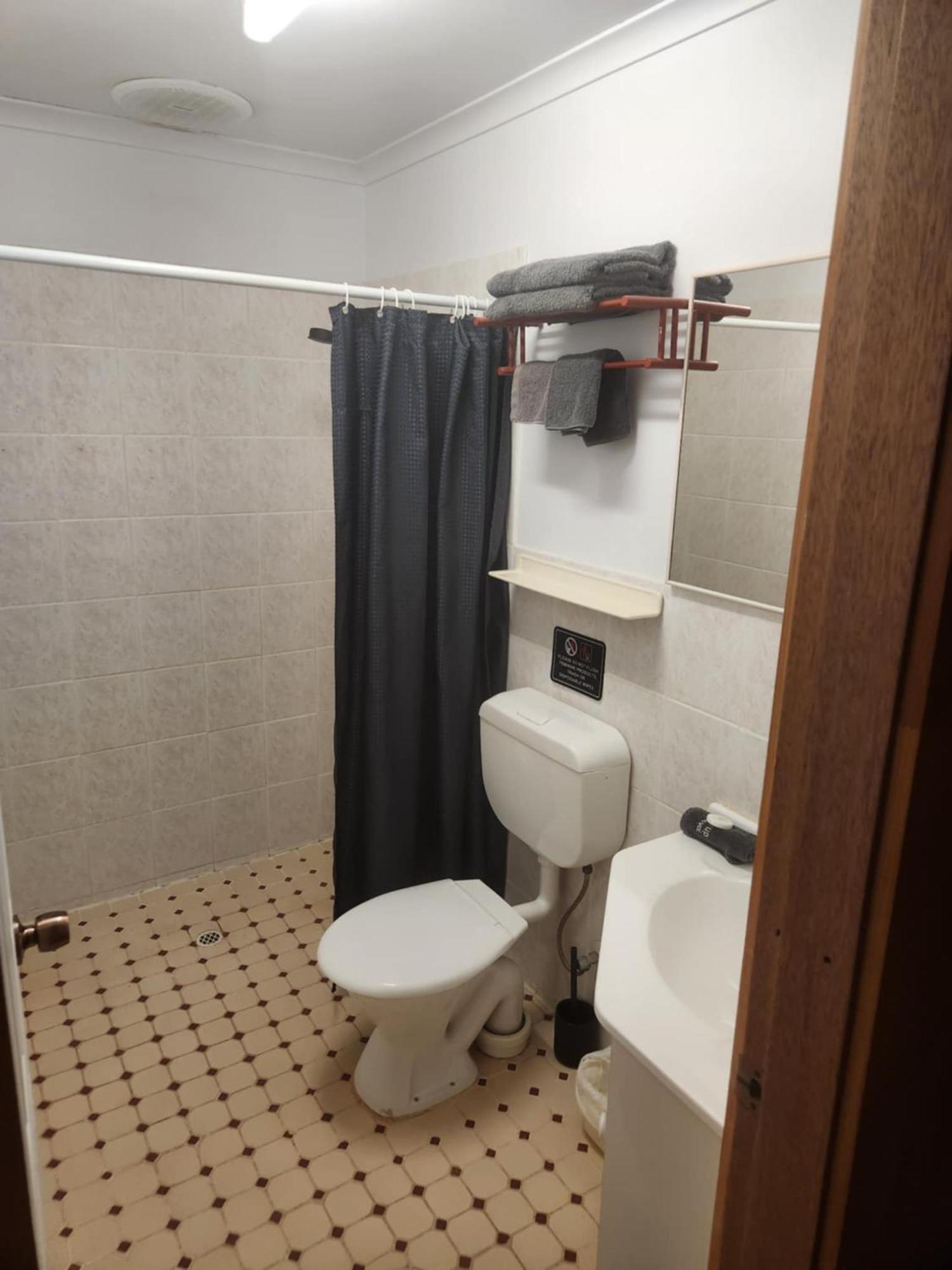 Coober Pedy Experience Motel Экстерьер фото
