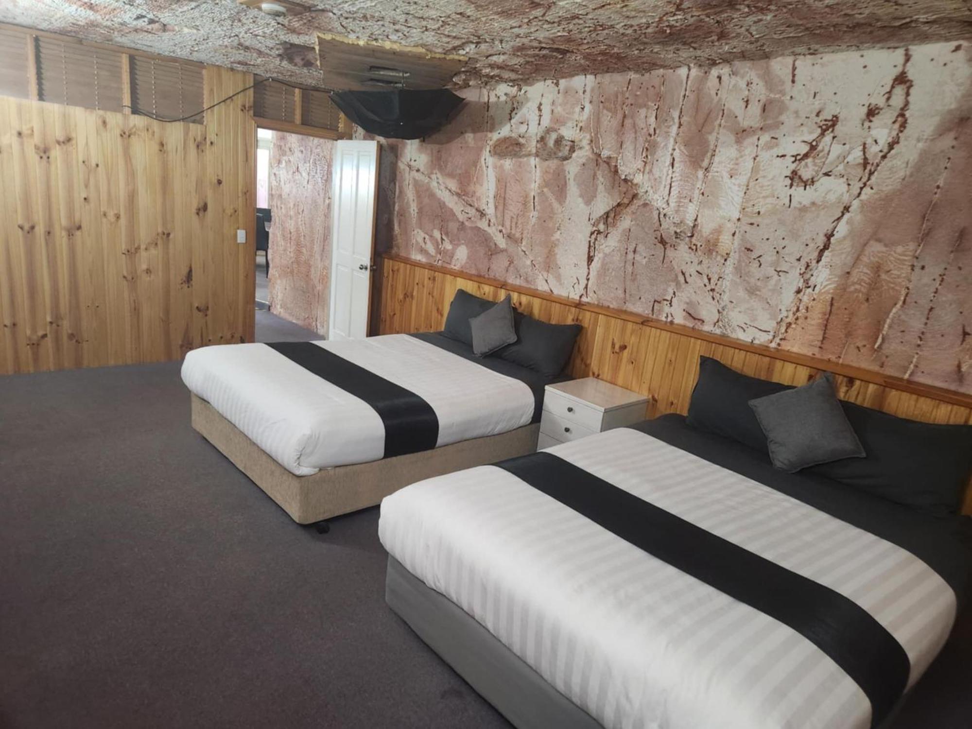Coober Pedy Experience Motel Экстерьер фото